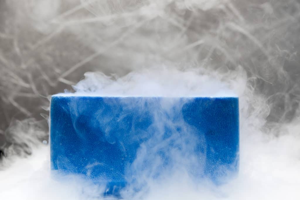 Container with liquid nitrogen