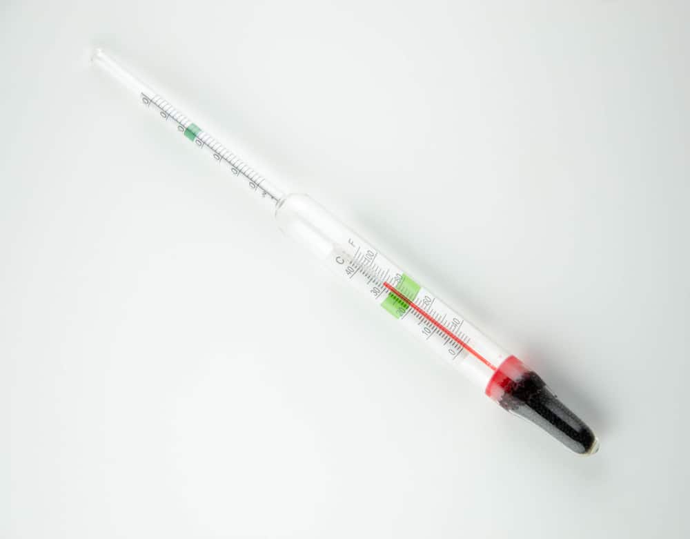 Hydrometer and thermometer for marine aquarium